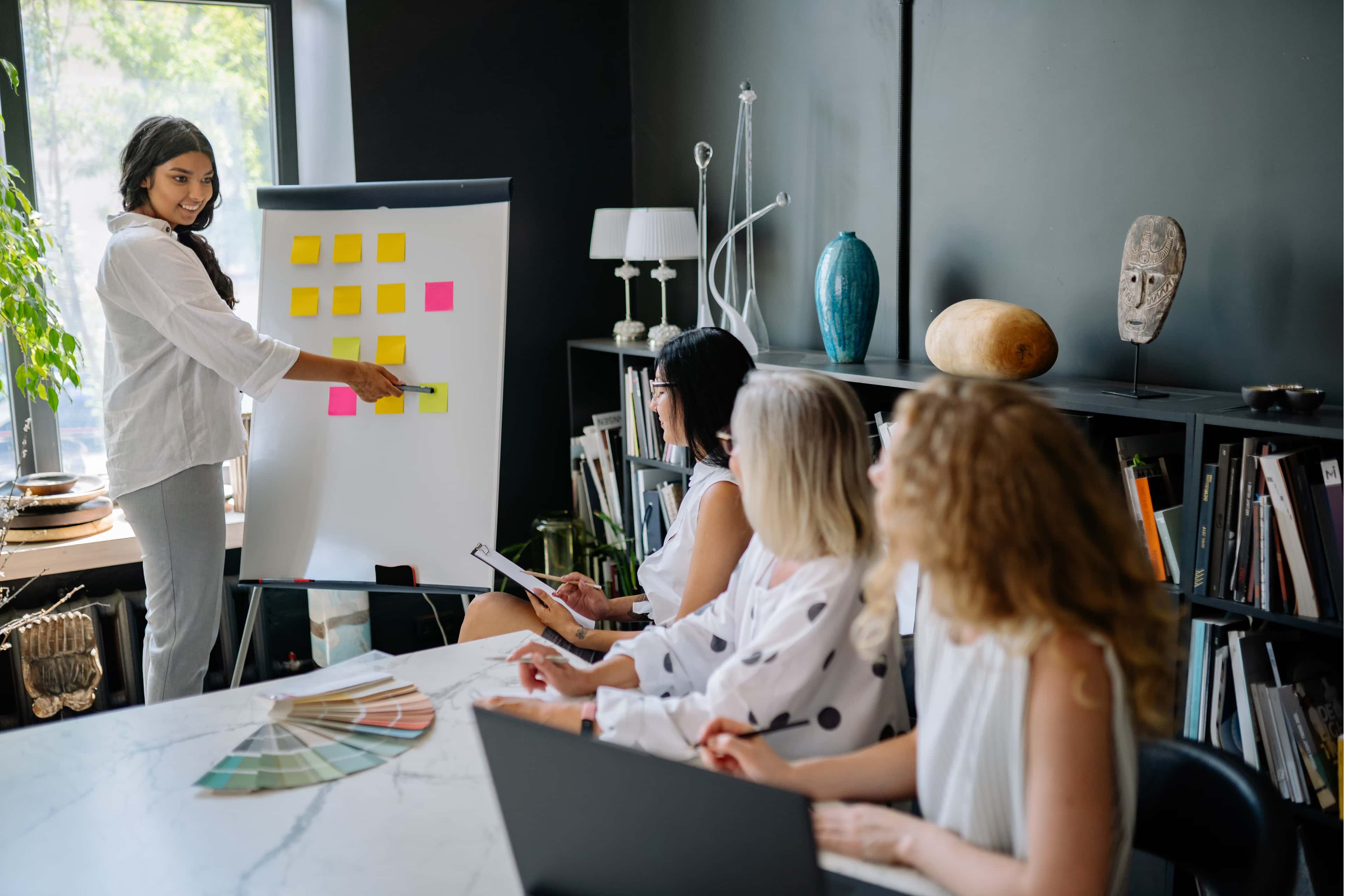 Phòng Marketing thuê ngoài tiết kiệm Nexalis